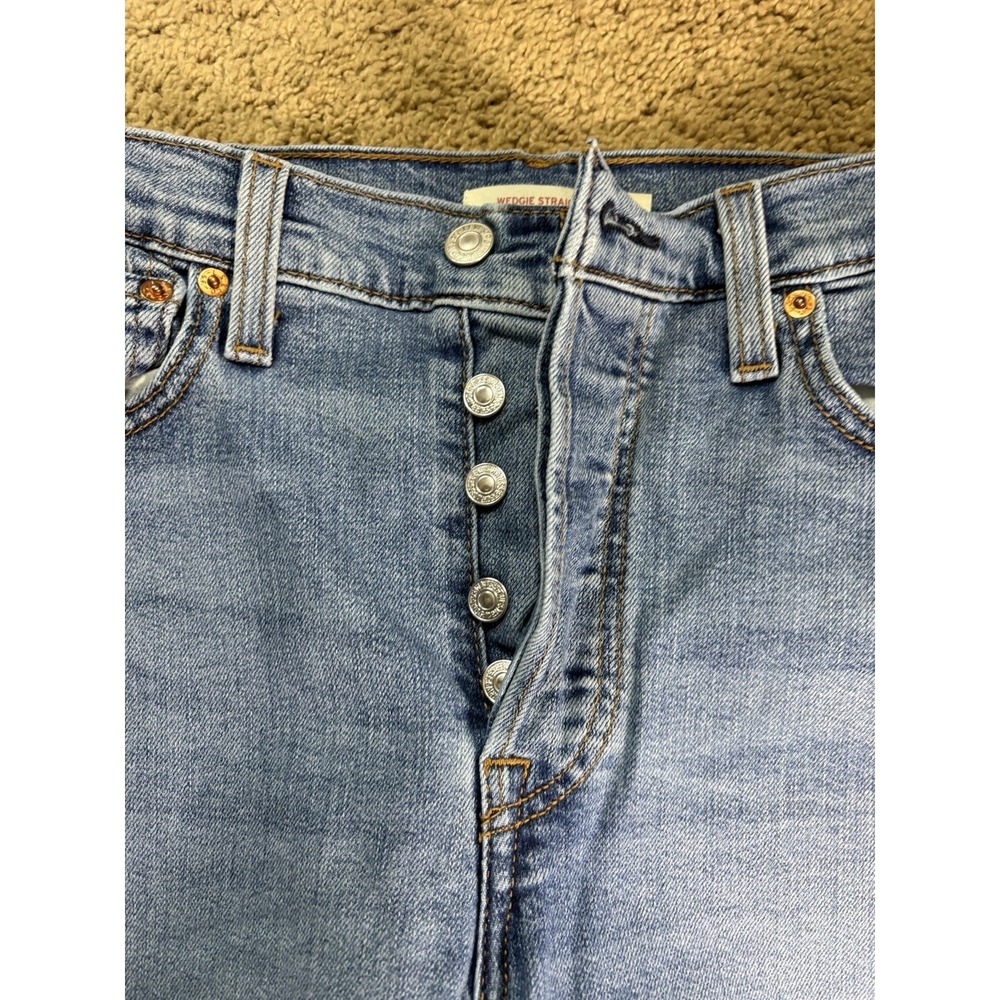 Levis Wedgie Straight Women 31 Distressed Raw Hem Button Fly Hi-Rise - Picture 2 of 12